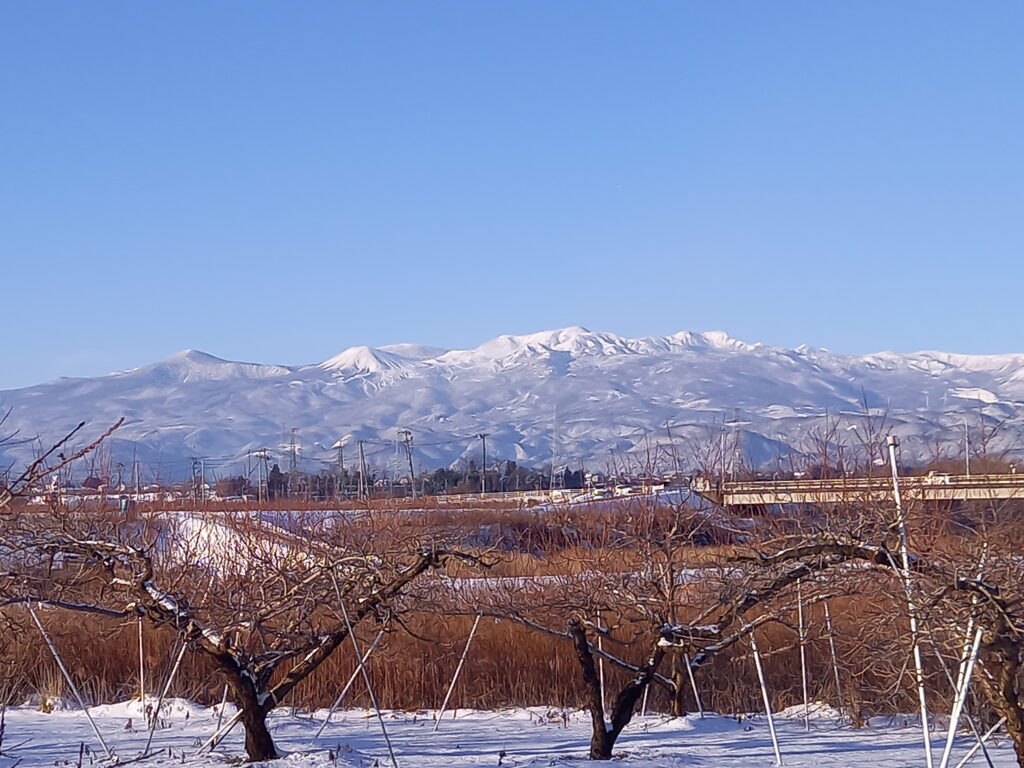 吾妻連峰の雪景色